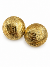Load image into Gallery viewer, Golden Earrings