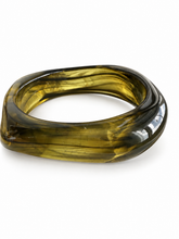 Load image into Gallery viewer, Retro Square Bangle