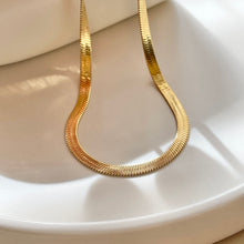 Load image into Gallery viewer, Herringbone Necklace
