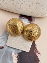 Load image into Gallery viewer, Golden Earrings
