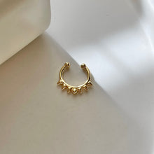 Load image into Gallery viewer, Ear Cuff
