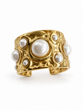 Load image into Gallery viewer, Vintage Pearl Ring
