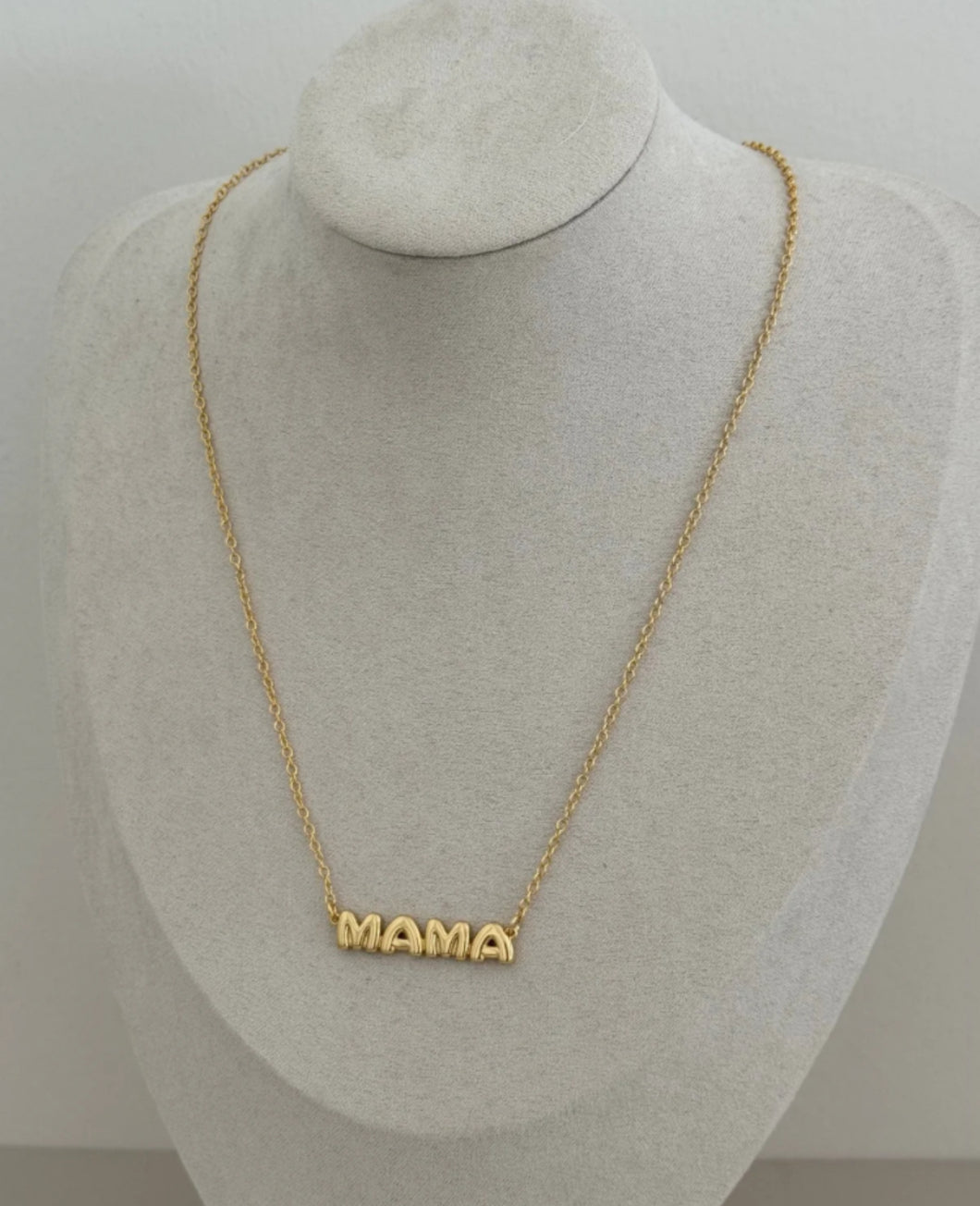 Mamá Necklace