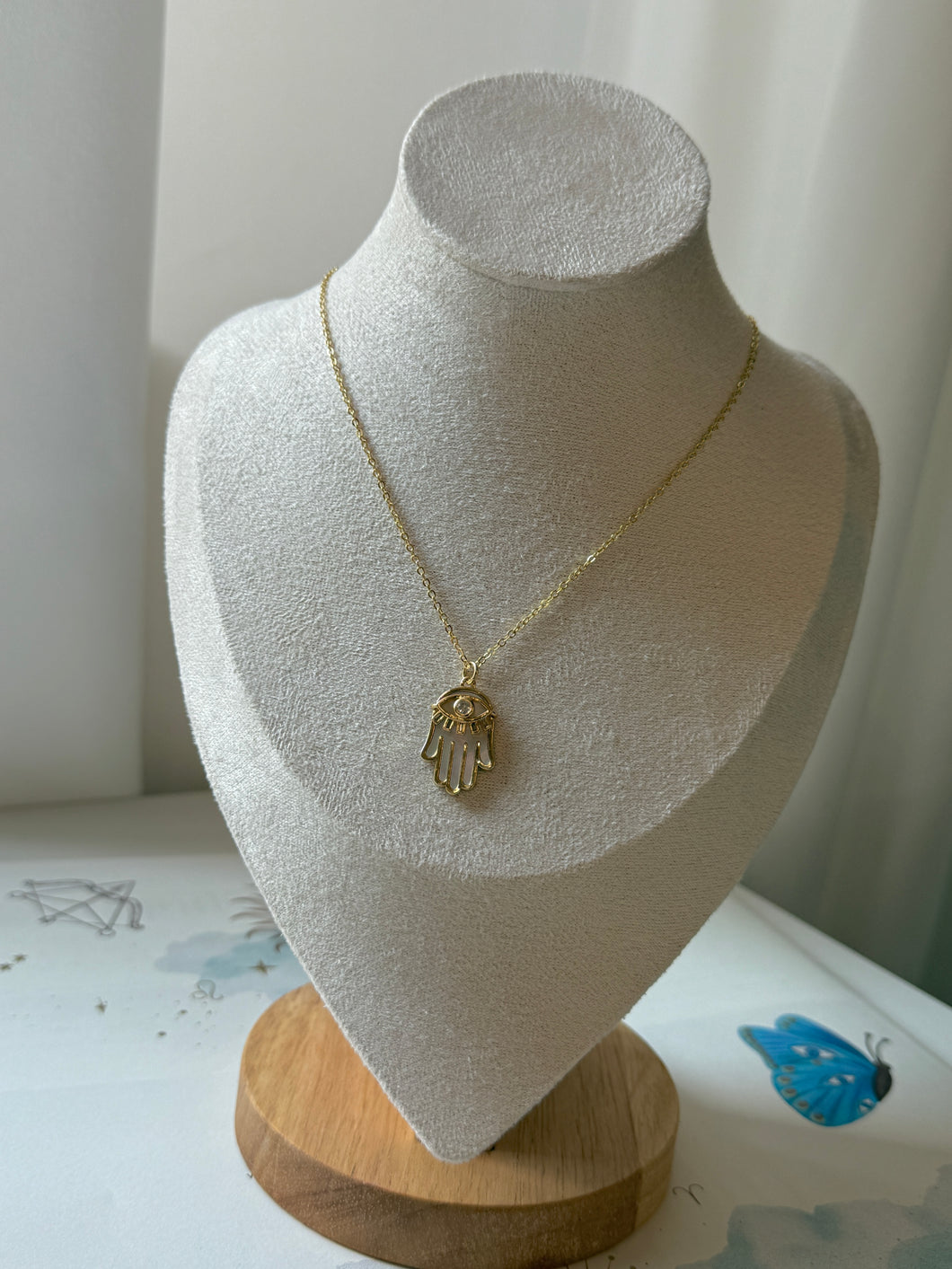 Madre Perla Hamsa