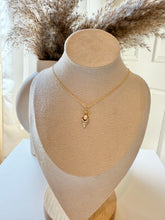 Load image into Gallery viewer, Cute Pearl Shell Necklace
