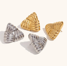 Load image into Gallery viewer, Triangular Gold Earrings
