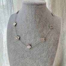 Load image into Gallery viewer, Silver Full Clover Set (Necklace &amp; Earrings)
