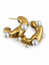 Load image into Gallery viewer, Pearl Hoops Earrings
