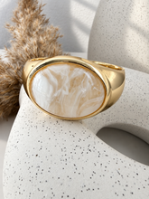 Load image into Gallery viewer, Solene Cabochon Bangle
