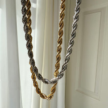 Load image into Gallery viewer, Torzal Necklace
