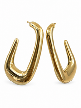Load image into Gallery viewer, Square Hoop Earrings

