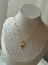 Load image into Gallery viewer, Heart Necklace

