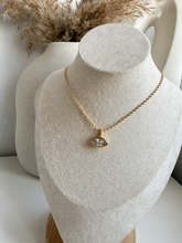 Load image into Gallery viewer, Solena Necklace
