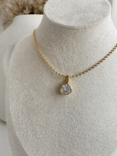 Load image into Gallery viewer, Solena Necklace

