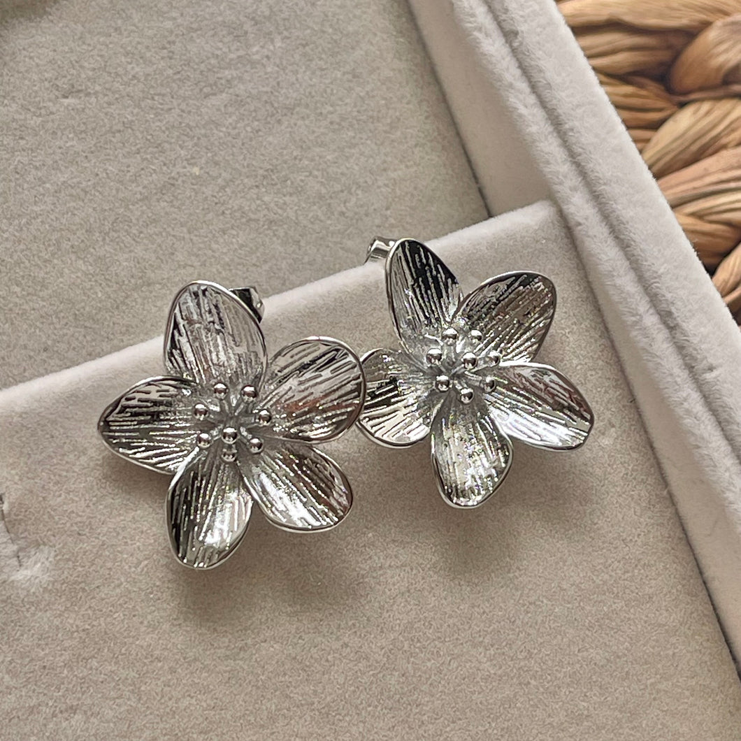 Silver Flower Earrings