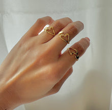 Load image into Gallery viewer, Heart Ring
