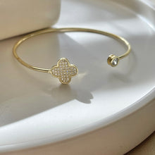 Load image into Gallery viewer, Flower Bangle

