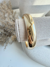 Load image into Gallery viewer, Classic Bangle
