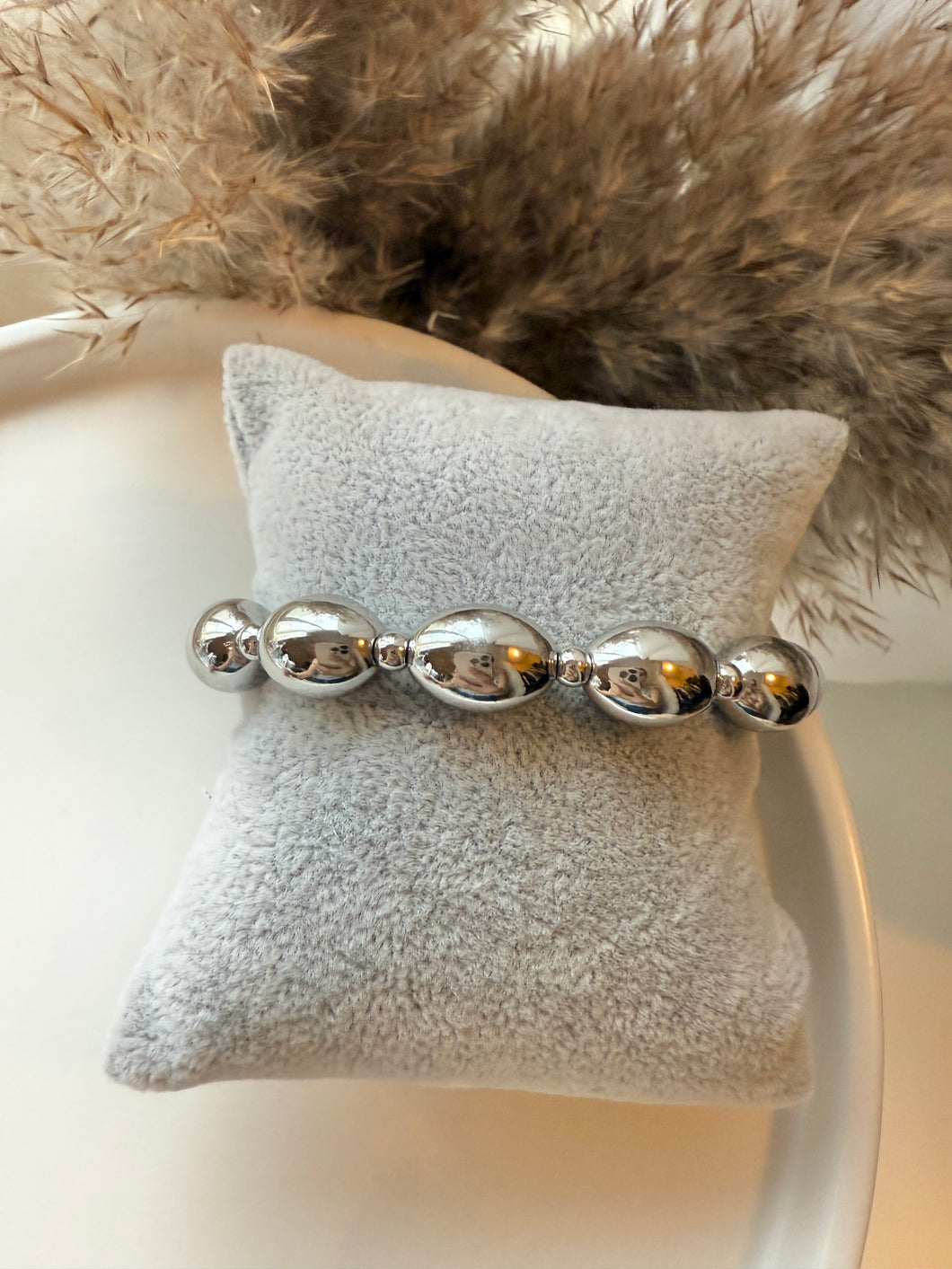 Large Oval Beads Bracelet