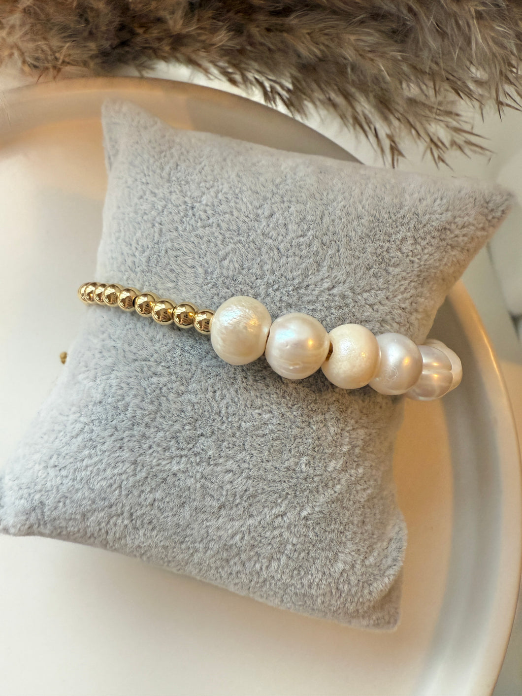 Pearls & Beads Bracelet