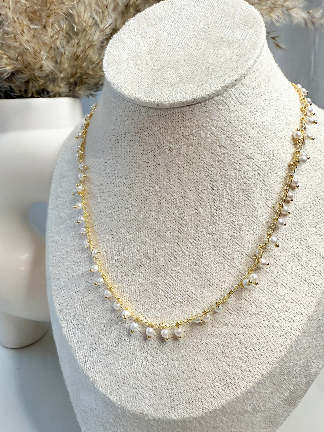 Dainty Pearls Necklace