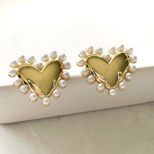 Load image into Gallery viewer, Pearl Heart Earrings
