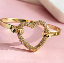 Load image into Gallery viewer, Crystal Heart Bangle
